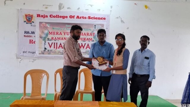 On behalf of Nehru Yuva Kendra 'VIJAY DIWAS'', speech and essay competitions were conducted at our College Auditorium.
In the essay competition,
Sandhiya, III Year, Department of Chemistry, won the First Prize.
Madhuvarshini, I Year, Department of Computer Science, won second prize
Nishalini, III Year, Department of Biochemistry, won the third Prize.
The speech competition was held on the stage. In this competition,
Harini, III Year, BBA, won the First Prize.
Radhika, II Year, Department of Chemistry, won the Second Prize.
Sandhiya I Year Department of Physical Education won the Third Prize.
The prizes were distributed by Mr.P. R. Subramanian and Mr.Munis from the Nehru Yuva Kendra organization.
The vote of thanks was delivered by Kavitha Assistant Professor Department of Tamil.
