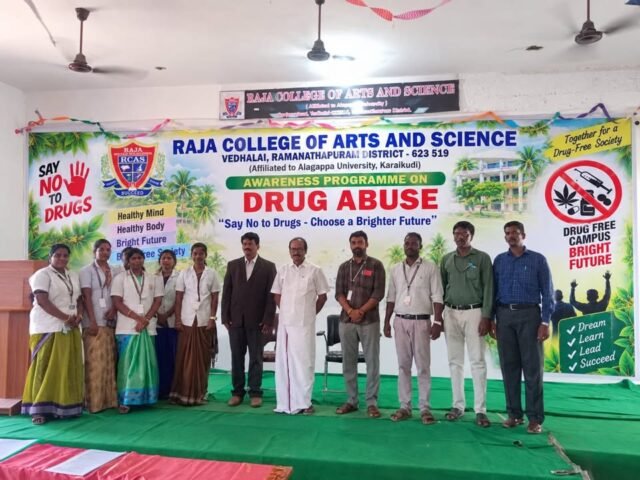 Drug awareness camp inaugurated by Chairman Dr R Raja in presence of Secretary Dr R Thillai Rajkumar and Principal Dr  M B Palanikumar 💐
